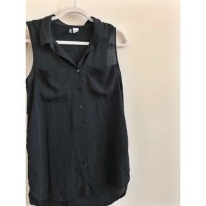 H&M Divided sheer sleeveless button-down tank.